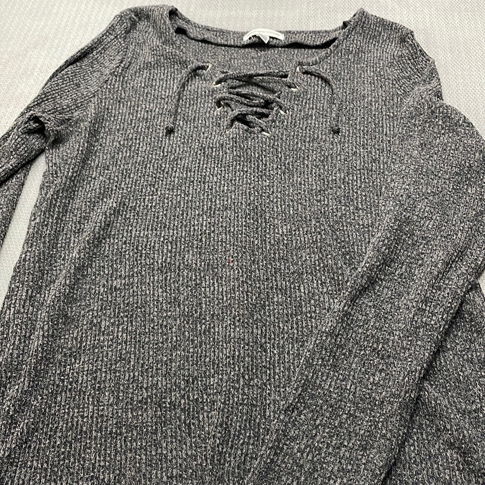 Grey long sleeve sweater
